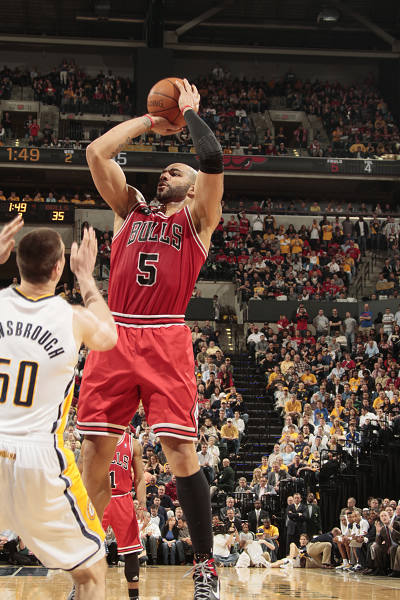 让防守者无 让防守者无